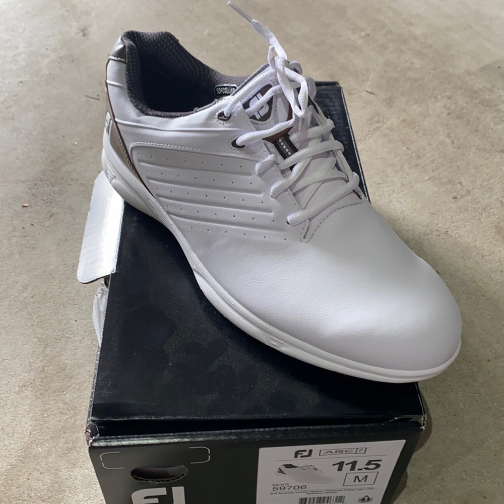 Men’s Golf Shoes